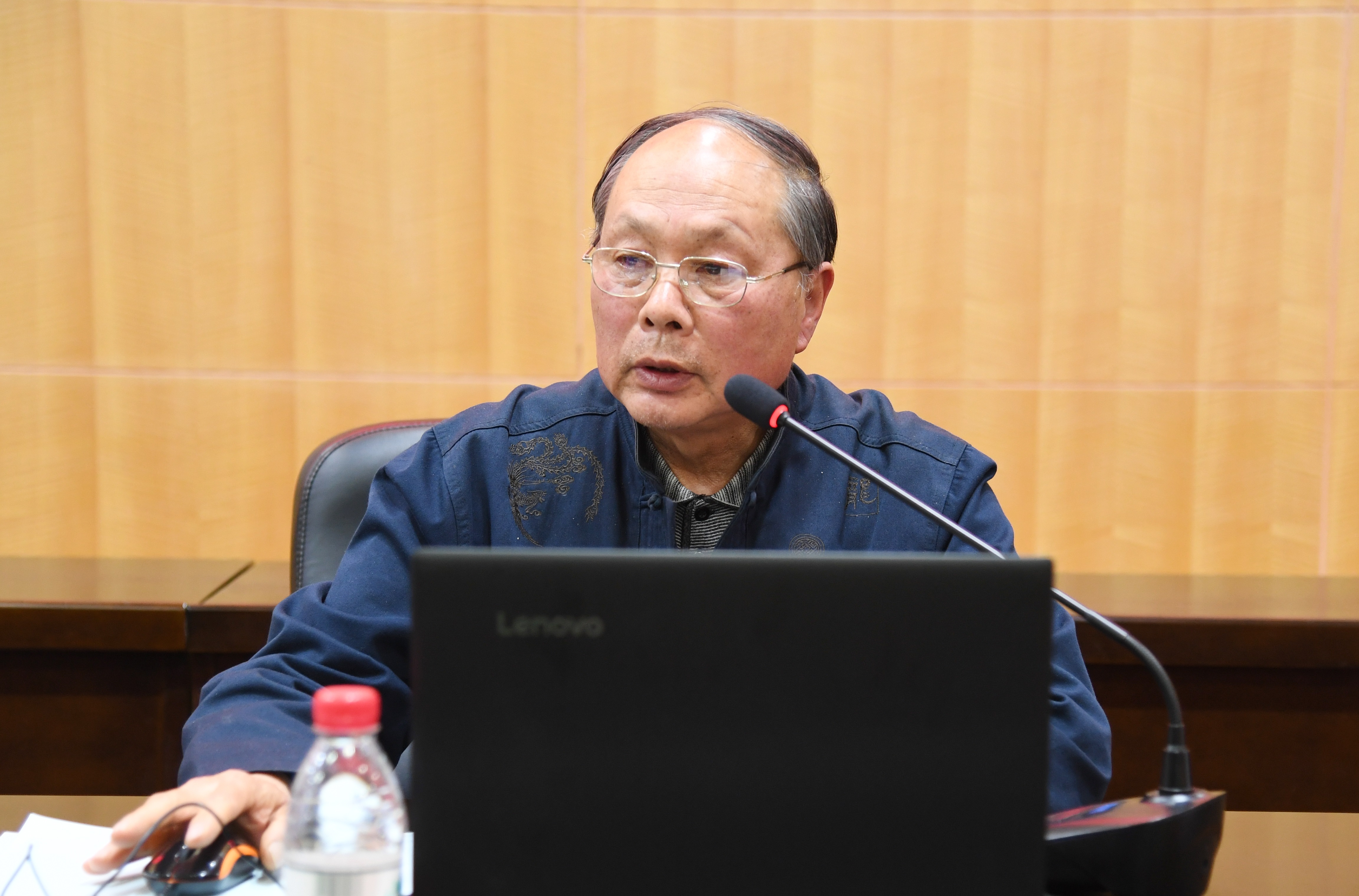 10350vip8888新葡的京集团王正荣教授.JPG