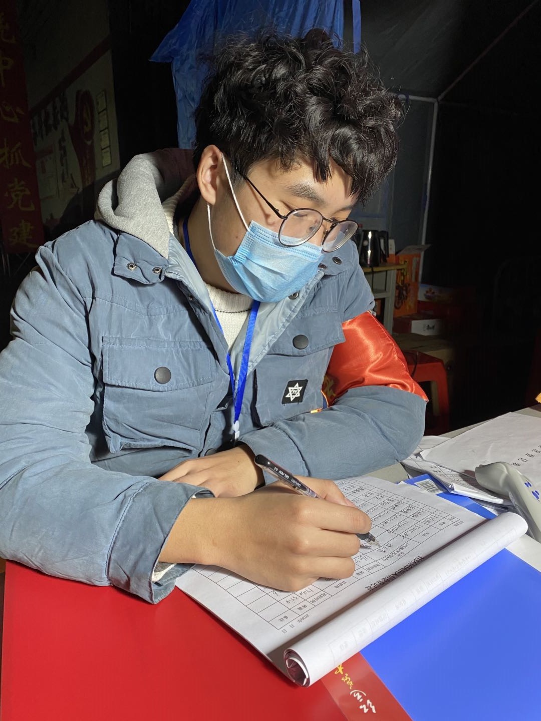 计算机与信息技术学院2016级李莹源同学.png