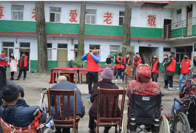 8音乐学院“音为有你“敬老院志愿者活动.jpg