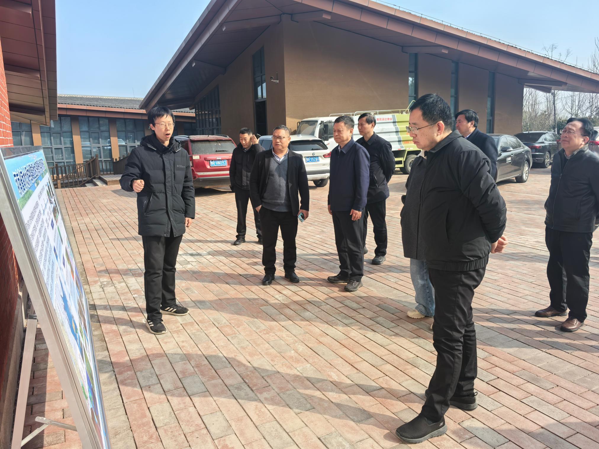 现场考察2.jpg