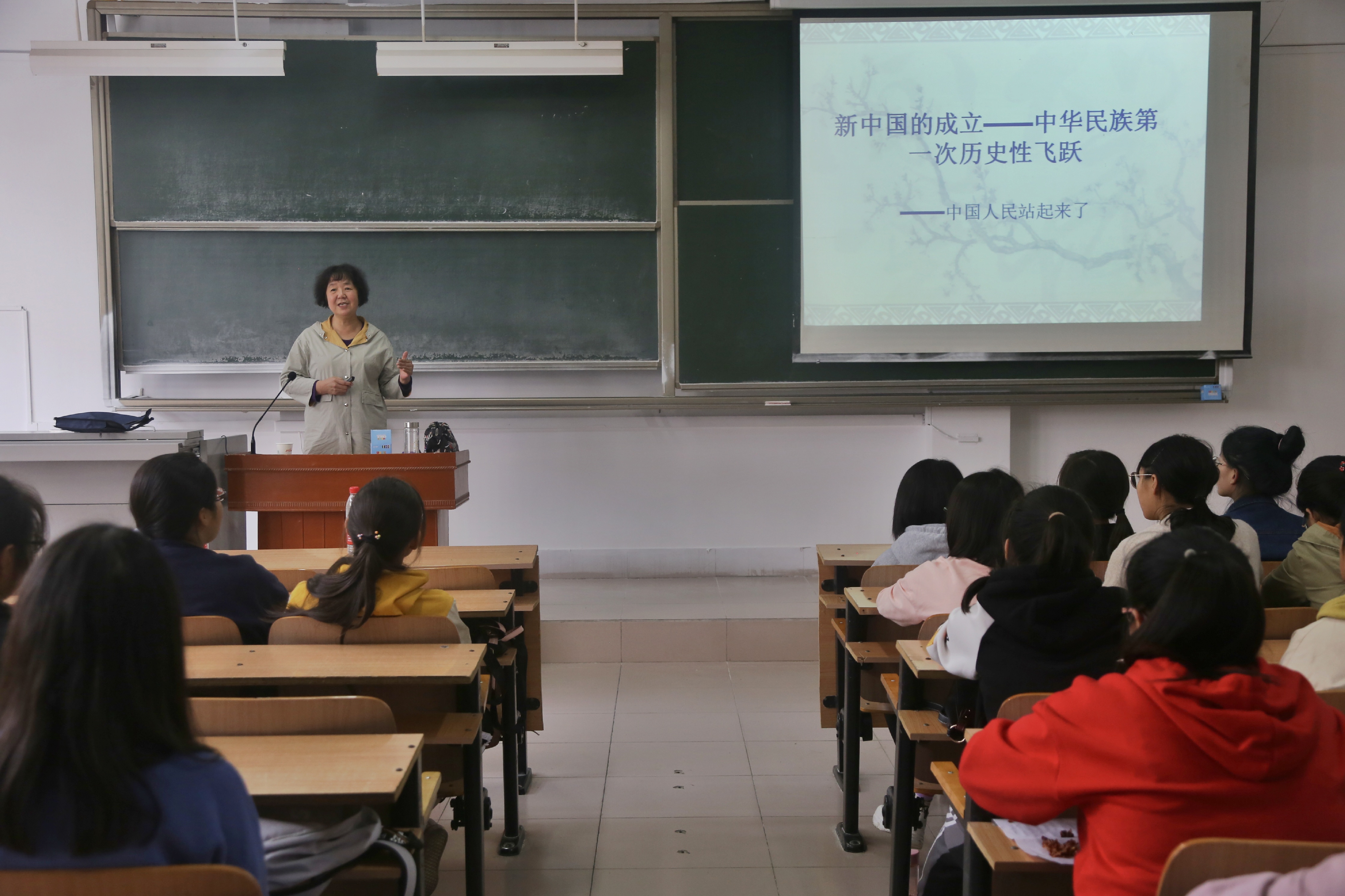 6.文史学院举办理想信念报告会.jpg