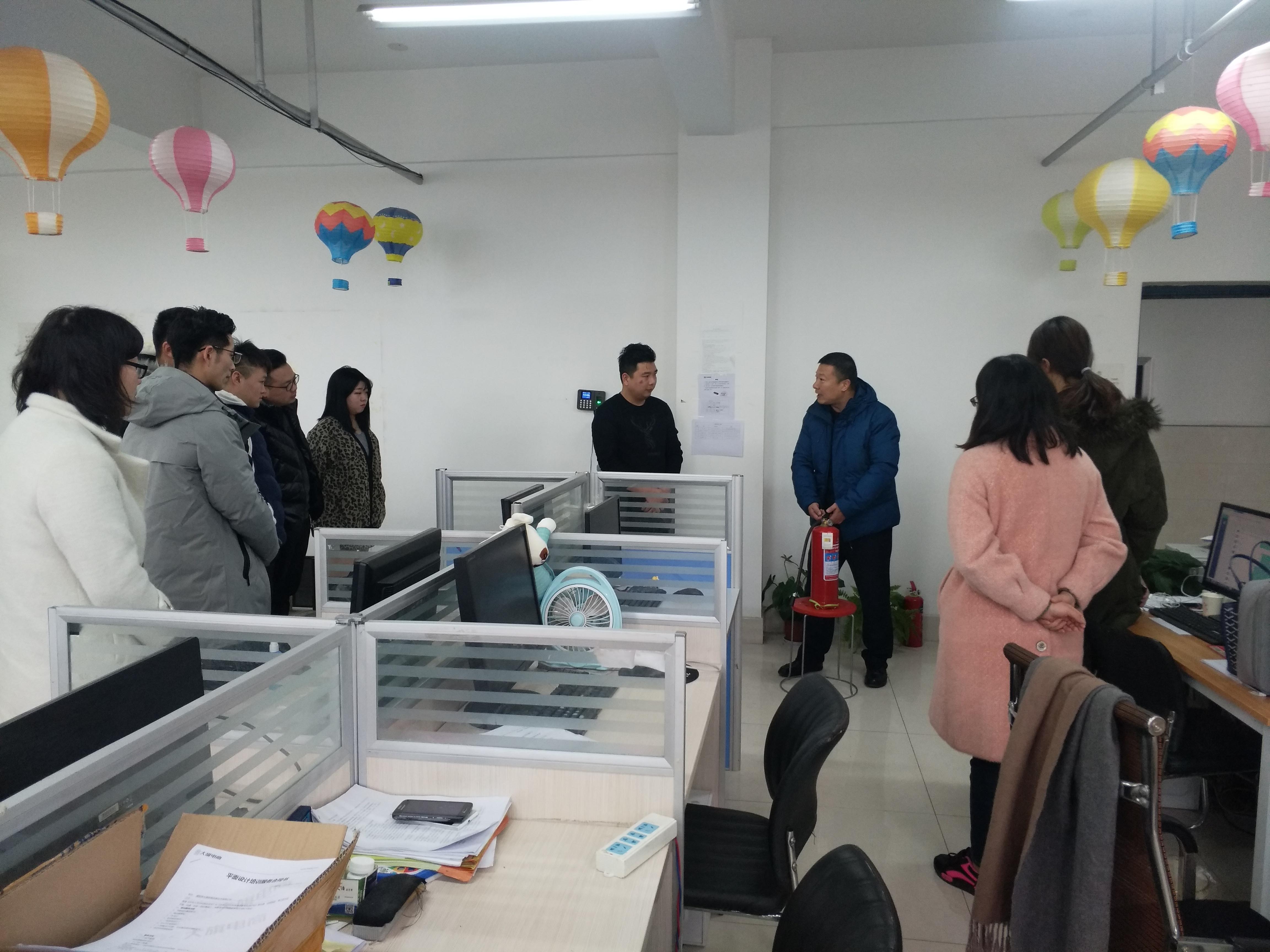 现场演示.jpg